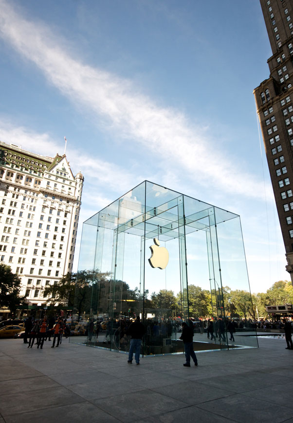 Apple Cube 5th Avenue in New York: all-glass design - seele